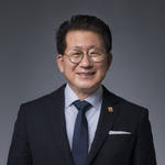 Kaye Chon (Dean  of School of Hotel and Tourism Management at The Hong Kong Polytechnic University)